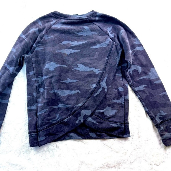 Athleta Girl Sweatshirt Size m 8-10 Long Sleeve Active Gym Athletic Train - Picture 1 of 10